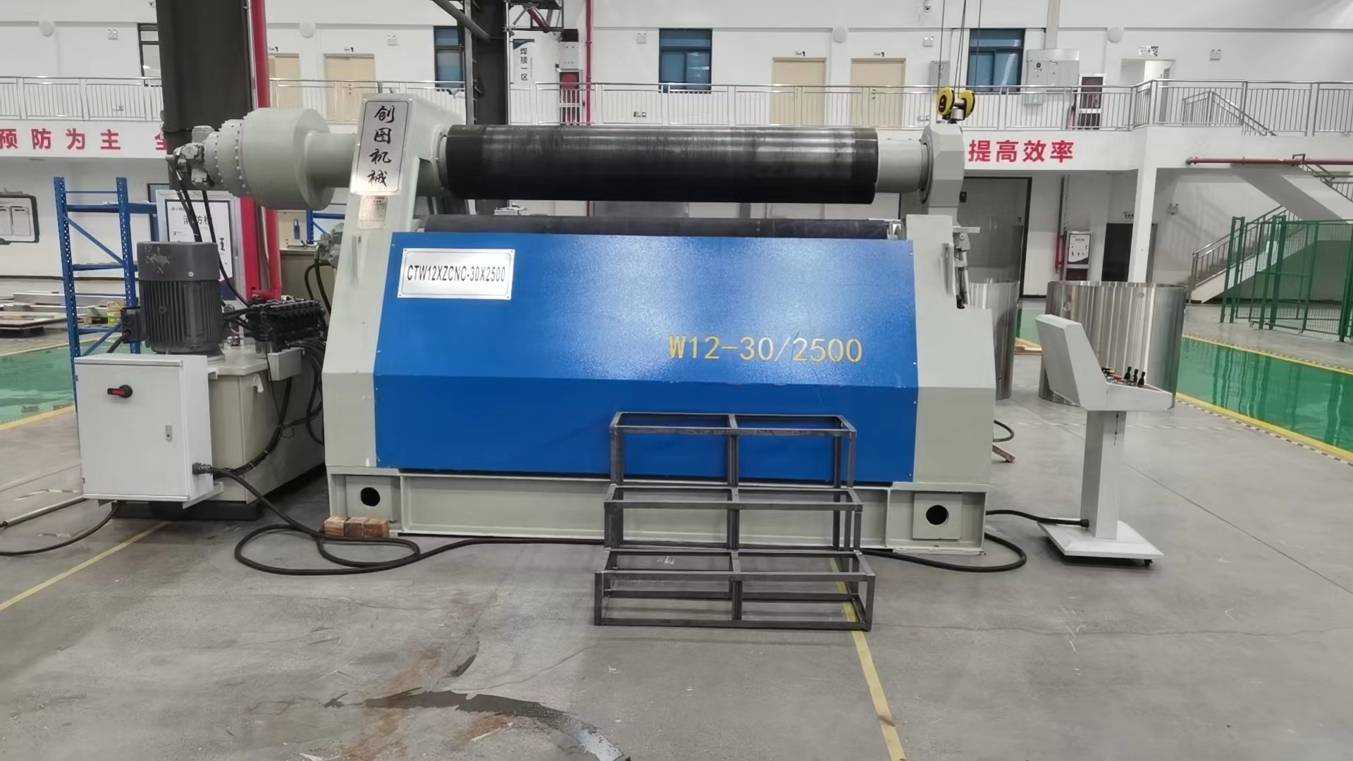 導致卷板機產(chǎn)生桶狀變形的原因是什么？