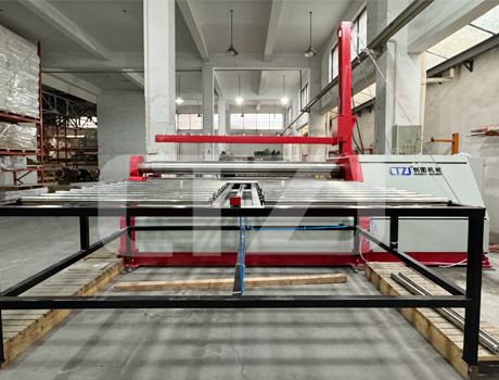 數(shù)控也液壓四輥卷圓機(jī)