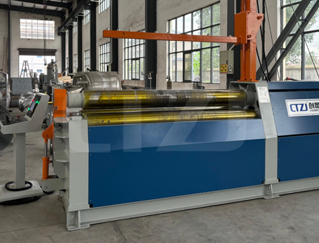 數(shù)控液壓四輥卷圓機(jī)3