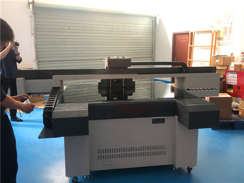 福田uv打印機(jī)什么價(jià)格(圖1) 福田uv打印機(jī)什么價(jià)格(圖1)